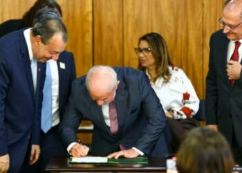 Lula assina decreto para impulsionar bionegócios na Amazônia