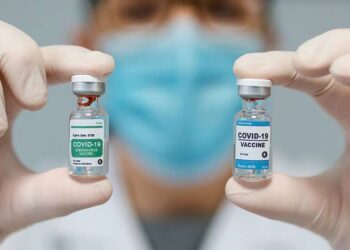 Fake news sobre vacinas disseminam temor entre famílias, diz pesquisa