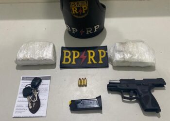 Polícia Militar apreende pistola e drogas na Zona Norte de Aracaju