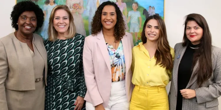 Deputada Yandra Moura recebe ministra da Igualdade Racial