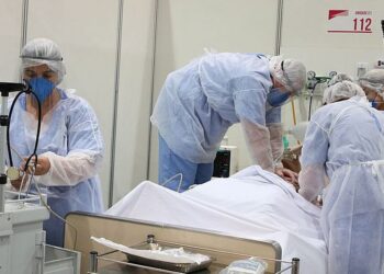 Ministro Luís Roberto Barroso libera pagamento do piso nacional da enfermagem