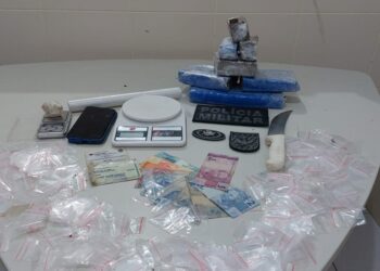 PM prende homem por suspeita de tráfico de drogas em Japaratuba