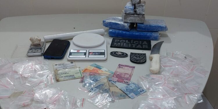 PM prende homem por suspeita de tráfico de drogas em Japaratuba