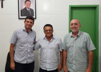 Deputado Paulo Júnior busca debate sobre licitação de transporte na Grande Aracaju