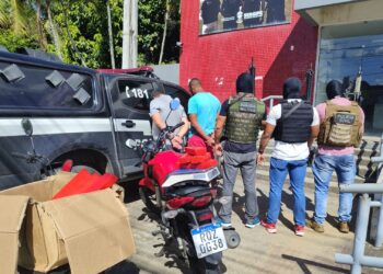 Ação conjunta prende dois suspeitos por tráfico de drogas e apreende 12 kg de maconha em Itabaiana