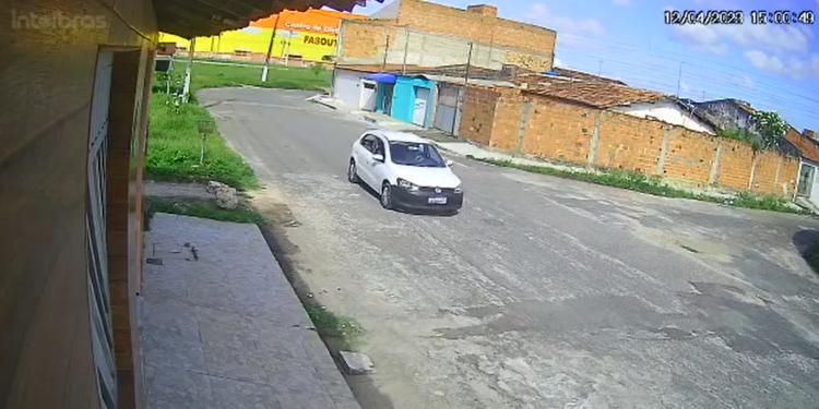 Polícia Civil prende investigados por roubo a motorista por aplicativo em Socorro