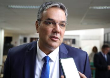 Sérgio Reis retorna à Brasília e Alese inicia trâmite para posse de novo deputado