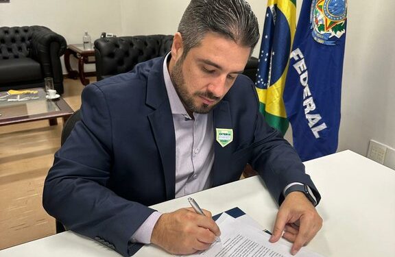 Ricardo Vasconcelos participa da Marcha dos Legislativos e busca recursos para a capital sergipana