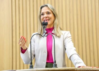 Sheyla cobra entrega de premiações a PCDs que participaram da Corrida Cidade de Aracaju