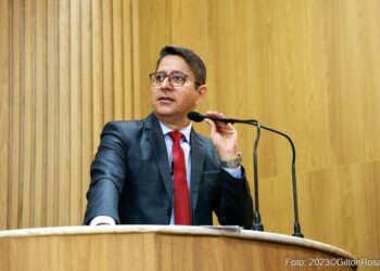 Ricardo Marques quer canal de denúncia para importunação sexual dentro do ônibus