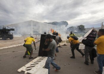 Moraes vota por tornar réus mais 250 investigados pelo 8/1