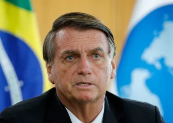 PF envia equipe à Suíça para saber real valor de joias dadas a Bolsonaro
