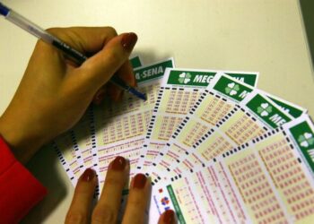Mega-Sena: ninguém acerta, e prêmio acumula para R$ 45 milhões