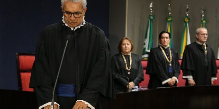 Empossado novo desembargador do Tribunal de Justiça de Sergipe