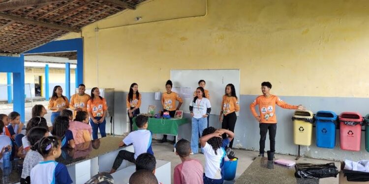 Prefeitura realiza ação de educação ambiental para alunos da rede municipal
