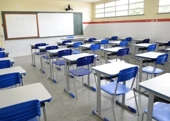 Professores da rede estadual de Sergipe retomam a paralisação e cerca de 156 mil alunos voltam a ficar sem aulas