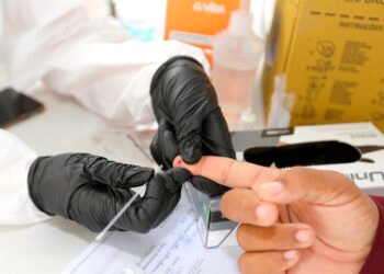 Anvisa autoriza realização de exame de análise clínica em farmácias