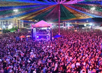 Edvaldo abre Forró Caju: “festa que simboliza a alma do aracajuano”