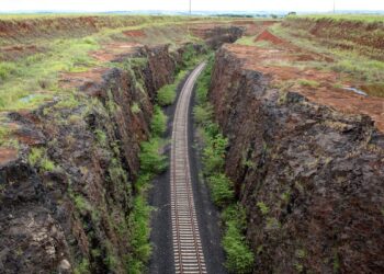 Após mais de 35 anos, Ferrovia Norte-Sul tem obras concluídas