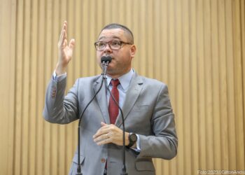 Eduardo Lima esclarece fala equivocada sobre tratamento hormonal para mudança de sexo em crianças