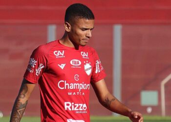 Pleno do STJD confirma banimento de jogador envolvido em manipulação