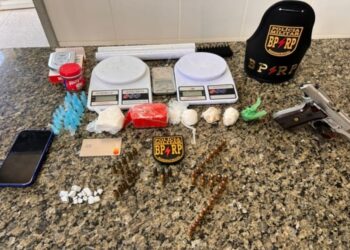 PM prende suspeito de tráfico de drogas e porte ilegal de arma de fogo em Laranjeiras