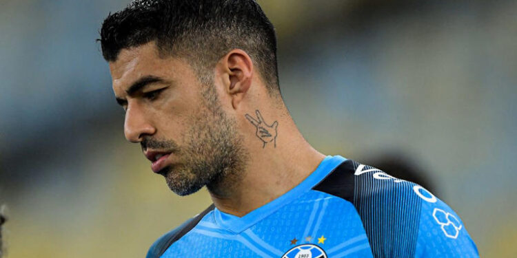 Não deve jogar mais pelo Grêmio: Suárez toma decisão na carreira que ninguém esperava, crava portal