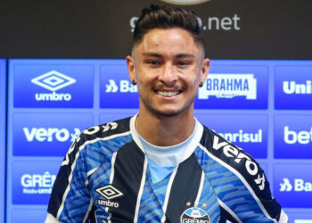 Negócio está acelerado: Diogo Barbosa fica a ‘detalhes’ de trocar o Grêmio por rival direto na Série A