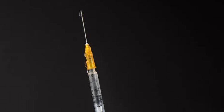 HIV: Anvisa aprova primeira injeção para prevenir a infecção do vírus