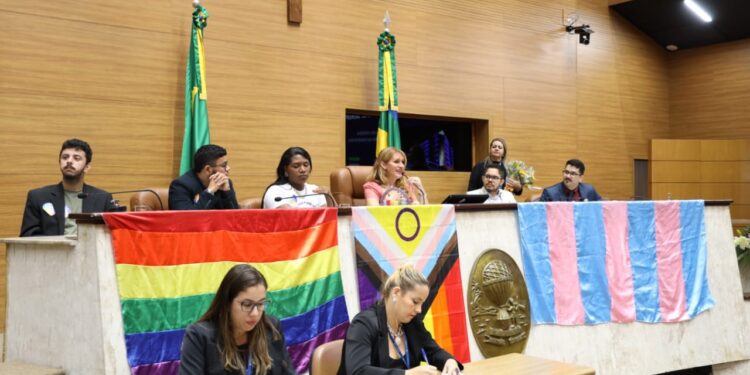 Alese realiza Sessão Especial sobre Orgulho LGBTQIAPN+