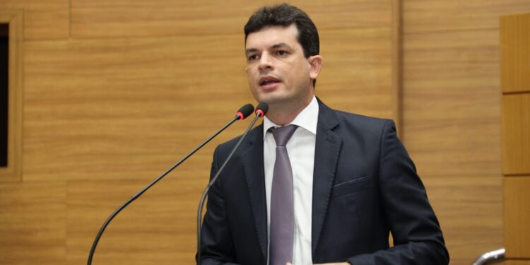 Paulo Junior pede melhoria para o transporte público na região metropolitana de Aracaju