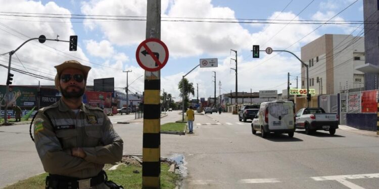 SMTT implanta mudança de circulação no trânsito do bairro São Conrado