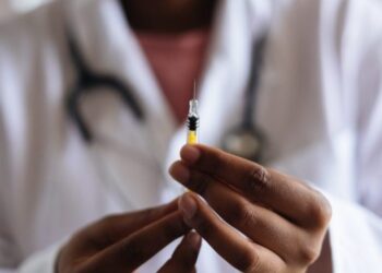 Vacina contra a dengue: aplicação começa nesta semana em clínicas particulares