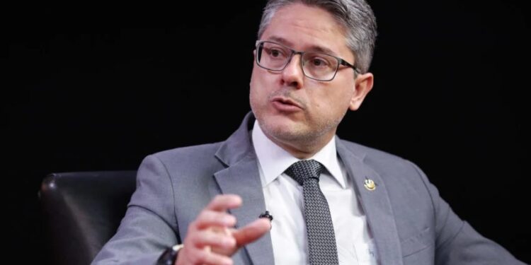 Alessandro Vieira assume presidência do MDB Sergipe