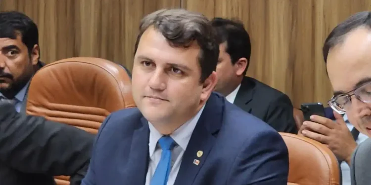 Marcos Oliveira sugere criação da CPI do Ipesaúde para investigar rombos milionários