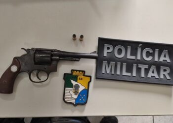PM frustra extorsão mediante sequestro e apreende revólver em Poço Verde