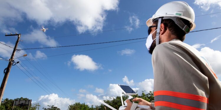Energisa utiliza tecnologia para realizar manutenção preventiva Power scan e drone são utilizados nessas ações