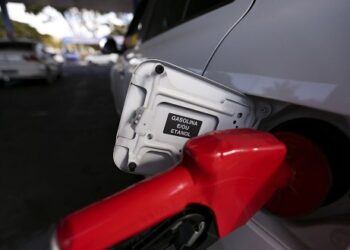 Petrobras reduzirá preços da gasolina em 5,3% e do GLP em 3,9%