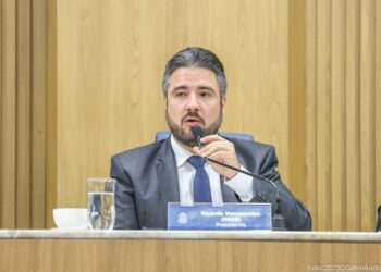 Vereadores destacam protagonismo de Ricardo Vasconcelos no diálogo com servidores