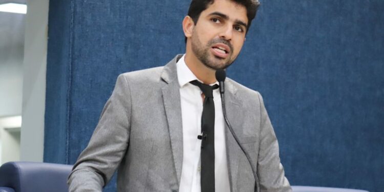 “Criança deve ser preservada e tratada como criança”, afirma vereador Pastor Diego