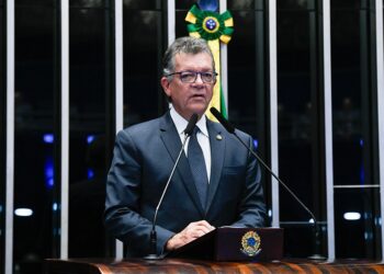 Laércio defende exploração de petróleo e gás da Margem Equatorial