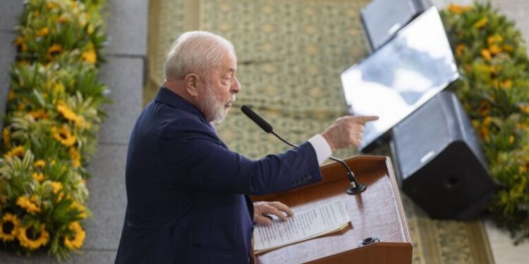 Lula anuncia Plano Safra 2023/2024 de R$ 364 bilhões