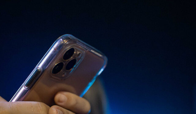 Segurança Pública reúne orientações para prevenir roubos e furtos de celulares nas festividades juninas