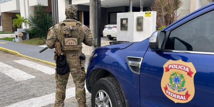 PF prende suposto líder de grupo criminoso em Aracaju