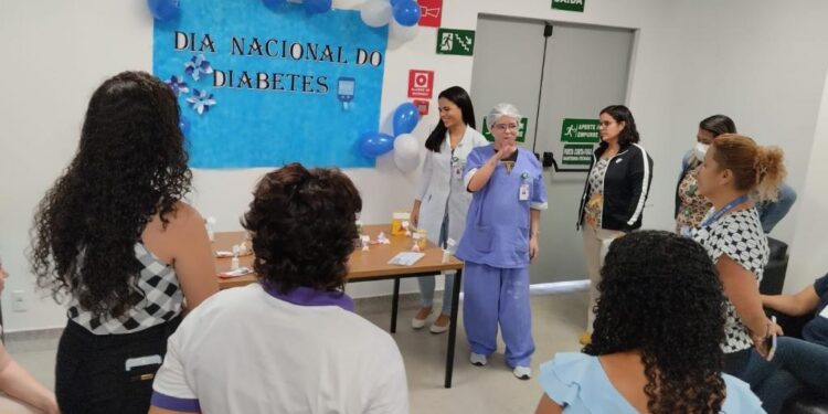 Maternidade Lourdes Nogueira instrui colaboradores no Dia Nacional do Diabetes