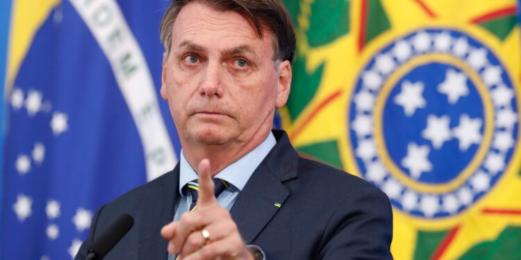 TSE inicia julgamento que pode levar à inelegibilidade de Bolsonaro
