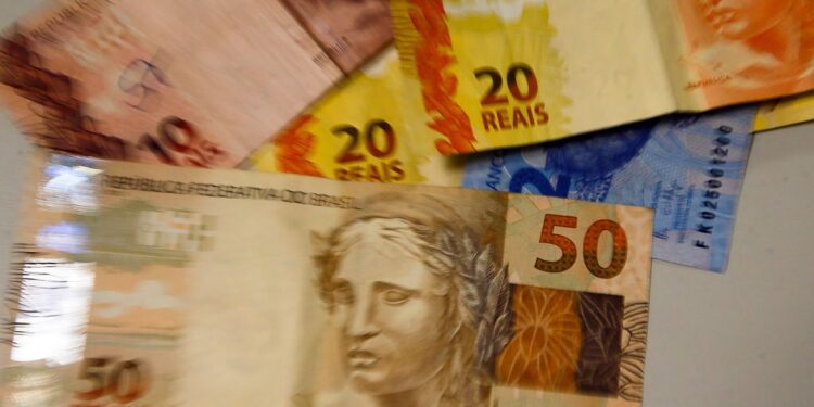 Brasileiros ainda não sacaram R$ 7,08 bi de valores a receber