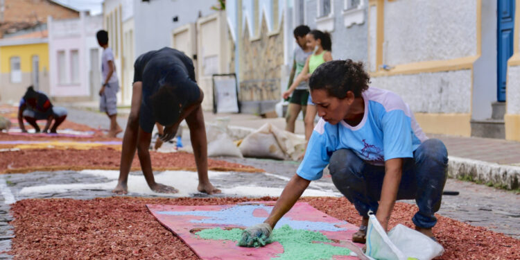 São Cristóvão se prepara para a tradicional confecção dos tapetes de Corpus Christi