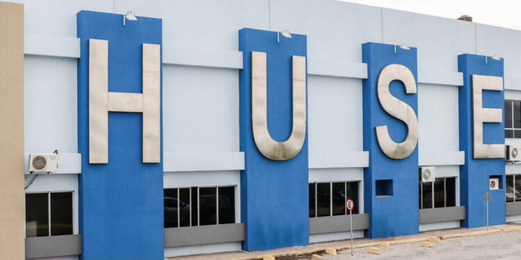 Huse realizou 3.455 atendimentos de urgência e emergência em junho 