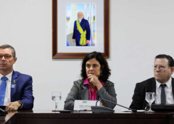 Governo de Sergipe debate piso da enfermagem com Ministério da Saúde